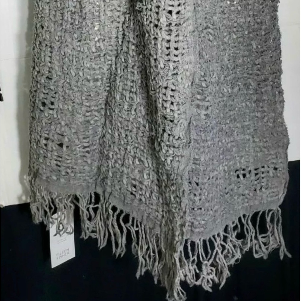 NEW + TAGS Eileen Fisher Italian Wool Scarf in Grey - Picture 2 of 6